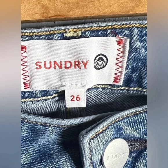 Sundry Women's Blue Jeans - Picture 6 of 7